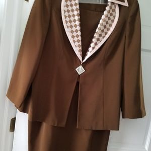 Ladies suit